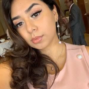 Meet your Posher, Lili